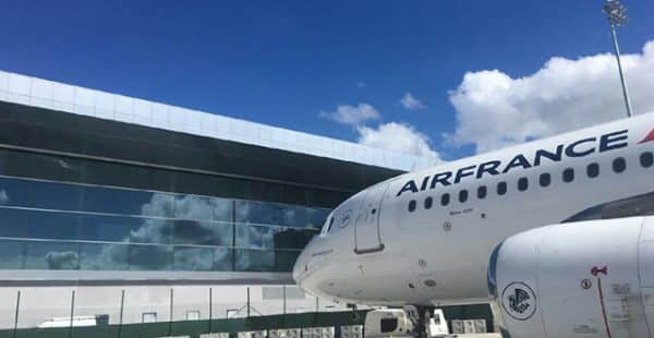 Air France : les syndicats appellent à la grève pour protester contre sa décision de quitter Paris-Orly