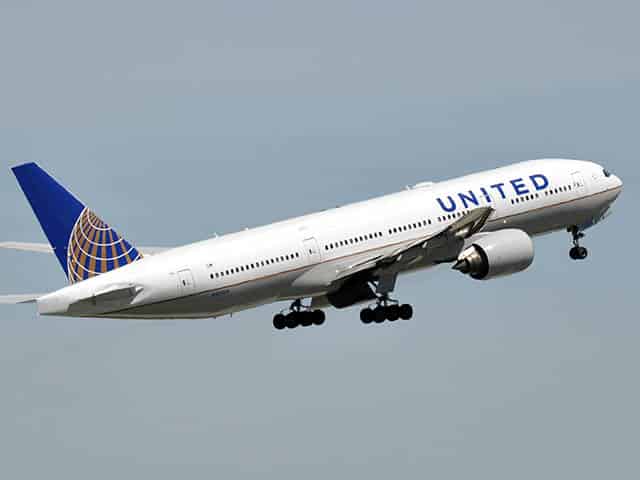 United Airlines : bénéfice triplé sur un an, 165 millions de passagers transportés en 2023